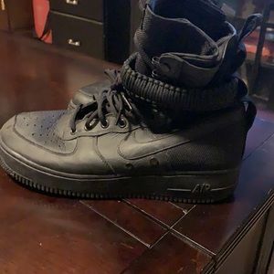 Nike Mens SF Air Force 1 High Basketball Shoes